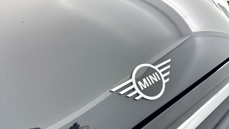 MINI Hatchback 1.5 Cooper Exclusive Premium 5dr Auto Petrol Hatchback